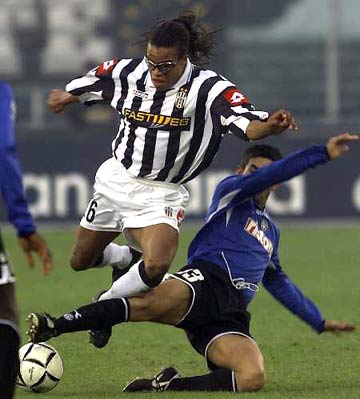 毛罗：尤文后防缺乏领袖，斯帕莱蒂应让他们展现个性成为领袖（毛罗：尤文防线缺少领袖，斯帕莱蒂应鼓励球员释放个性成长为领军者）