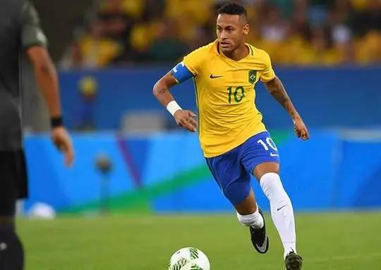 阿森纳锁定2000万欧超值猎物，20岁西班牙中场门多萨成抢手货（阿森纳看中2000万欧高性价比目标，20岁西班牙中场门多萨炙手可热）