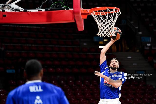 为了得到巅峰期的肯豆詹娜，NBA球星们付出了多大的代价？（为博得巅峰期肯豆詹娜的青睐，NBA球星们究竟付出了多少代价？）