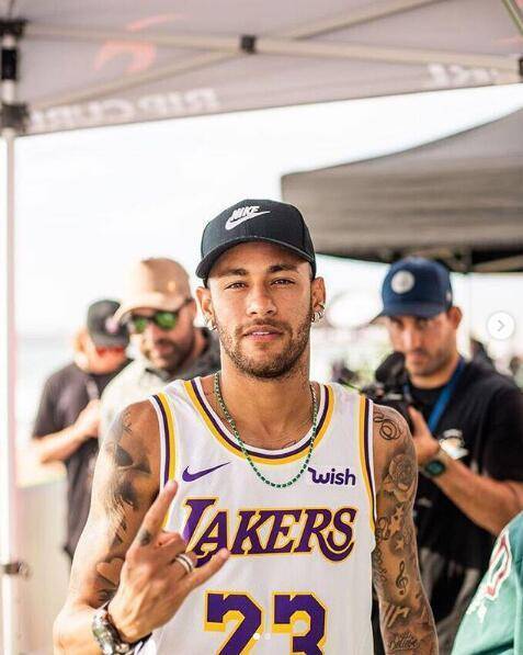 神仙打架！约基奇56分对飚爱德华兹44分：加时英雄对决太精彩（巅峰对决！约基奇56分PK爱德华兹44分，加时英雄秀燃爆全场）