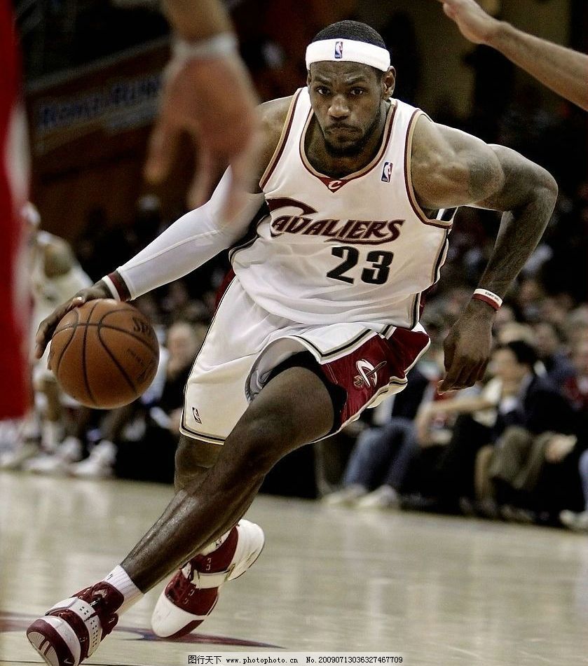 罗伊斯：我会建议布兰特留在多特；可以看出他正在找回状态（罗伊斯：会劝布兰特继续留在多特，他的状态正在回升）