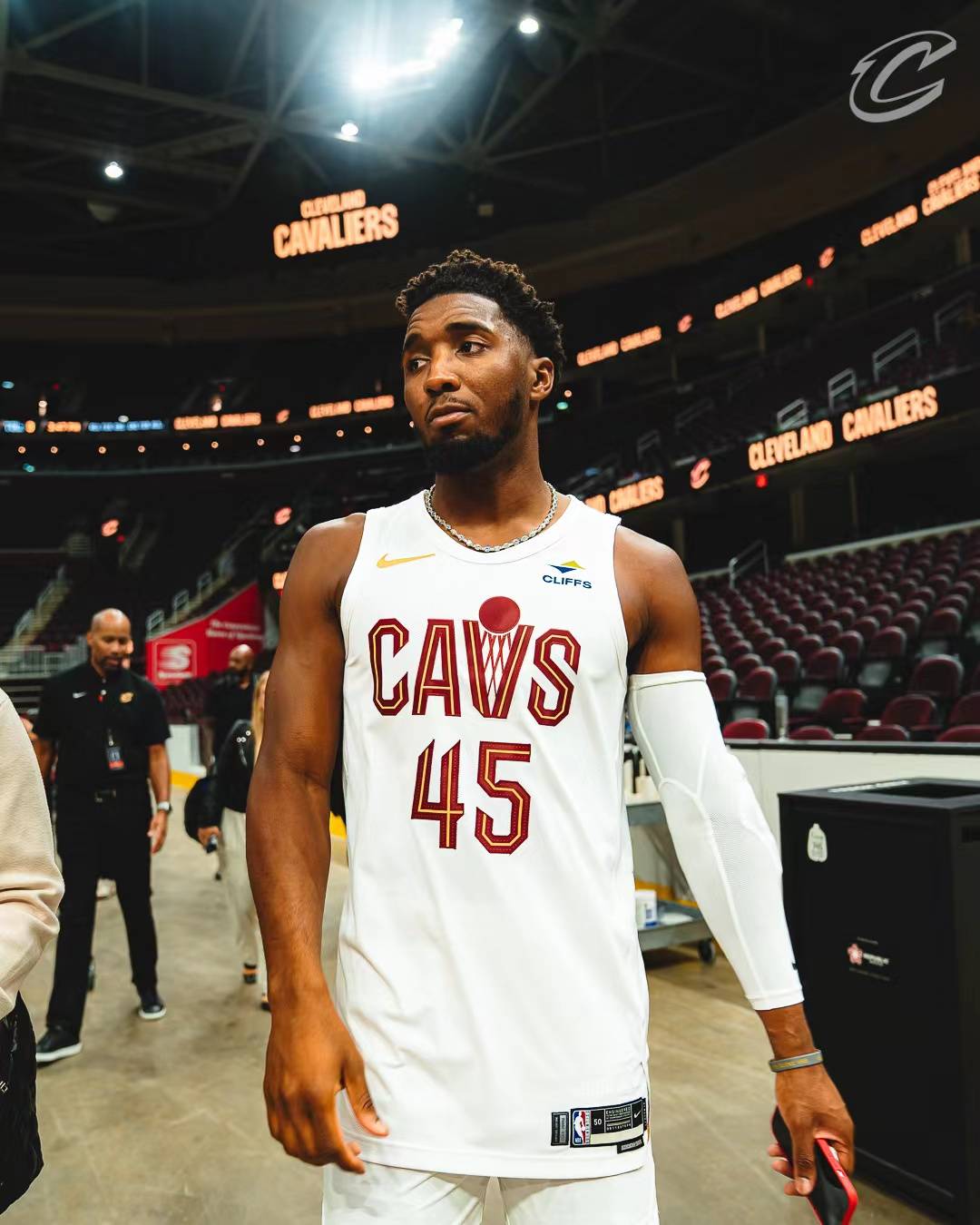 卡拉格：这批利物浦球员无法赢下冠军，他们需要买人提高对抗（卡拉格：利物浦现阵容难夺冠，需引援增强对抗性）