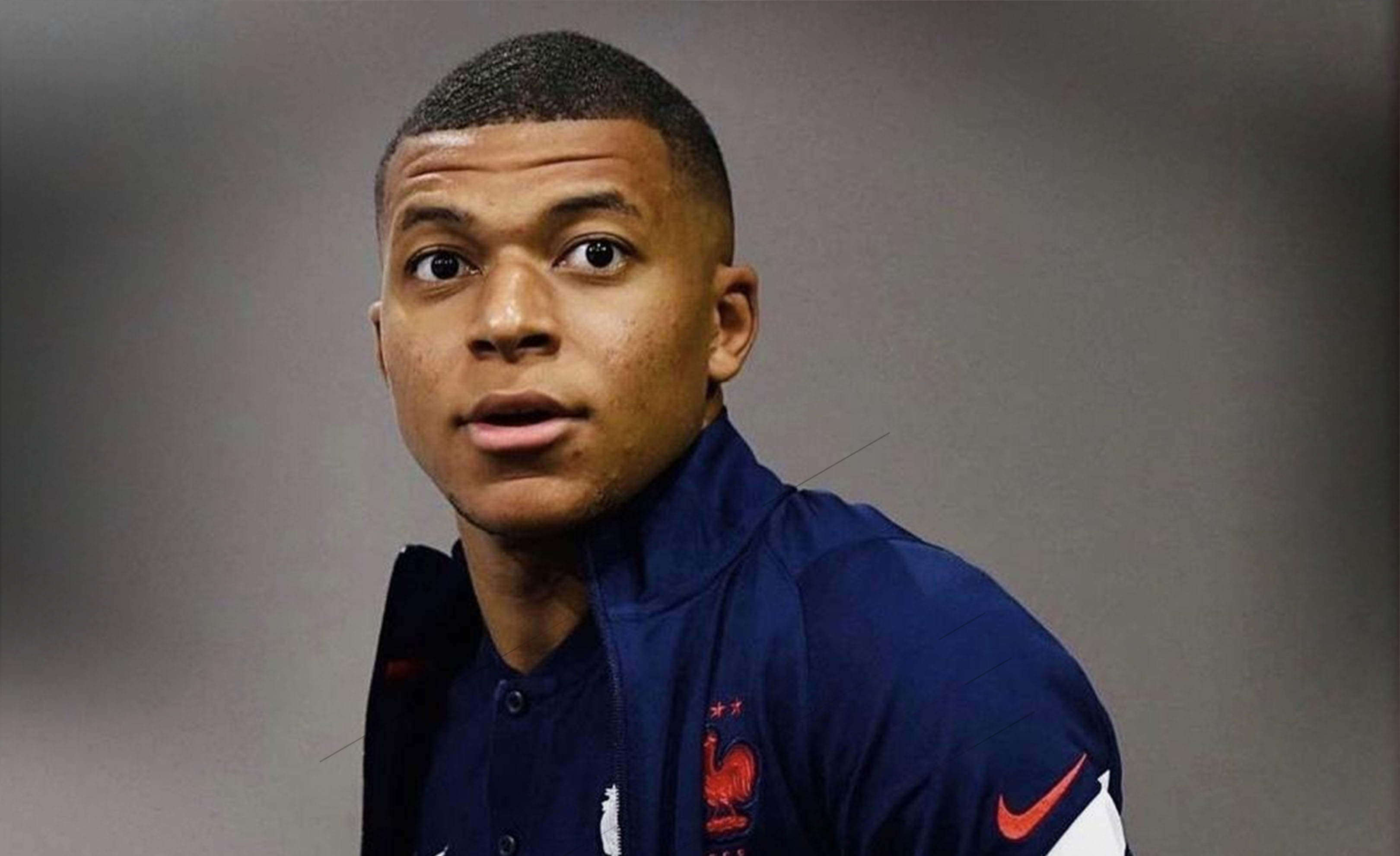 欧冠战报：孔德双响，克瑙夫破门，巴塞罗那2-1法兰克福（欧冠简报：孔德梅开二度，克瑙夫建功，巴塞罗那2-1力克法兰克福）