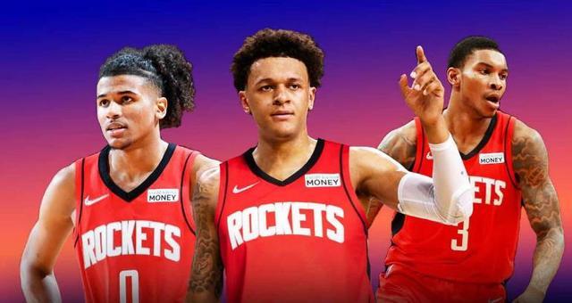 天赋碾压！文班亚马接球背转身后仰跳投 造成切特犯规打成2+1（文班亚马天赋爆棚：背转身后仰跳投命中并造切特犯规，强势完成2+1）