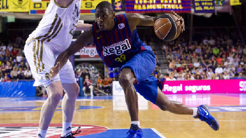 埃梅里神了：大黑马阿斯顿维拉豪取6连胜，力压切尔西升至联赛第三（埃梅里太强！阿斯顿维拉强势斩获六连胜，反超切尔西跻身联赛前三）