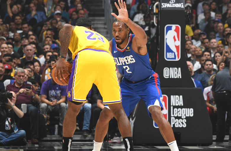 莱比锡6-0大胜法兰克福，迪奥曼德戴帽，鲍姆加特纳一射两传（莱比锡6-0横扫法兰克福，迪奥曼德上演帽子戏法，鲍姆加特纳一射两传）