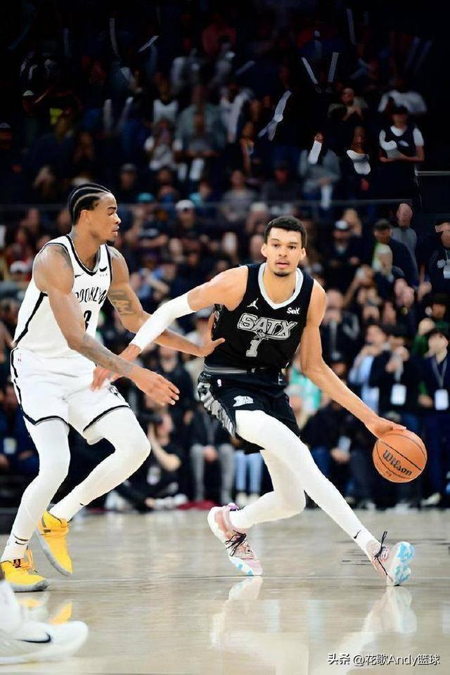 英媒：桑德兰向贡多齐报价2500万欧元，并密切关注小贝林（英媒：桑德兰出价2500万欧求购贡多齐，仍密切关注小贝林）