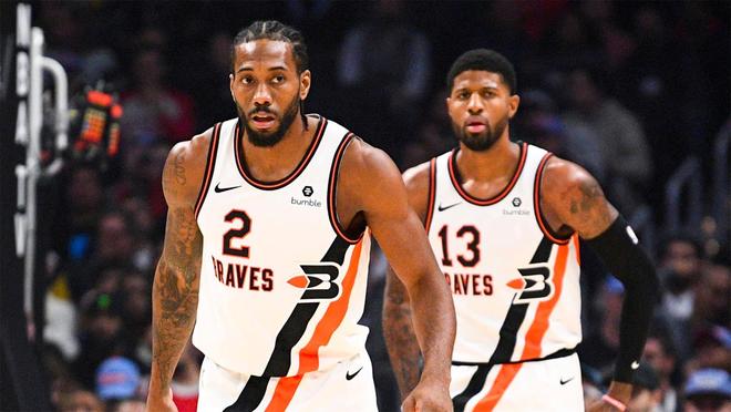 骑士vs马刺前瞻：米切尔PK福克斯，马刺势头火热冲击3连胜（骑士迎战马刺前瞻：米切尔对决福克斯，马刺状态火热剑指三连胜）