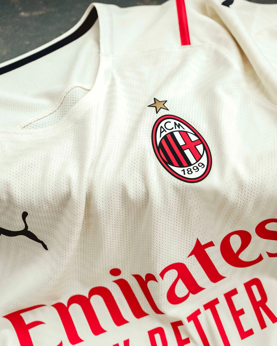 镜报：施洛特贝克不想与多特续约，利物浦目前正在关注（镜报：施洛特贝克无意与多特续约，利物浦正在密切关注）