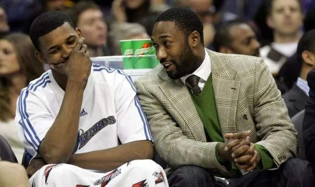 拜仁德甲霸主地位持续巩固（拜仁德甲统治地位愈发稳固）